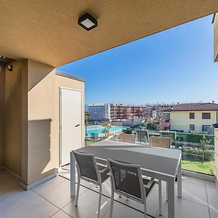 Neue Penthouse Mit Whirlpool Und Garage * Дезенцано-дель-Гарда